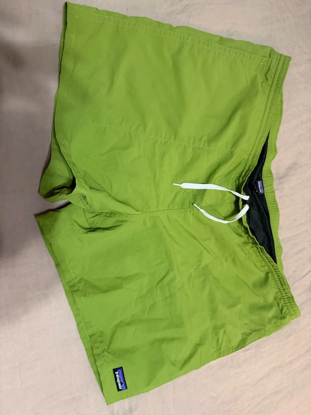 Men xl Patagonia baggies short for water or land use